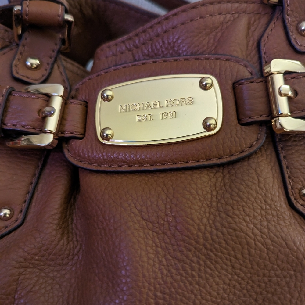 Michael Kors Tan Leather Gansevoort Tote Bag - Picture 6 of 13